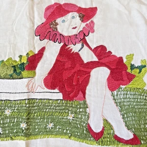 Funda de Almohada Vintage Lino Bordada Decorativa Tiro Rojo Vestido Dama en Banco - Imagen 1 de 6