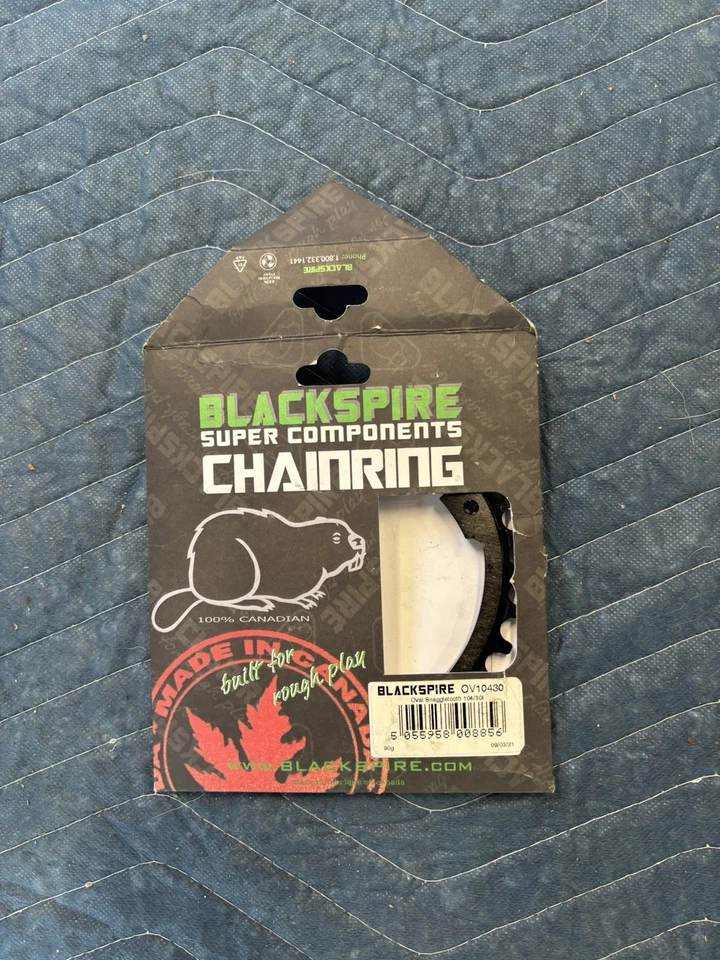 Plato Blackspire Ovalado Diente de Enganche 104 BCD 30 Dientes Negro Nuevo En Caja Foto 1 de 3