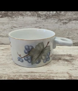 Taza/taza de sopa con mango horizontal - impresión de vid de uva - artista local único en su clase - Imagen 1 de 11