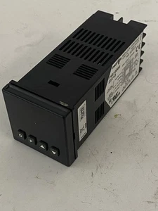 RED LION T48 SERIES TEMP. CONTROLLER, T4810000 - Picture 1 of 4