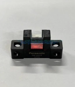 1PCS NEW Panasonic photoelectric switch PM-L65-P - Picture 1 of 1