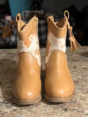 Stepping Stones 牛印花靴 6 码 学步儿童 二手  — 第 1/4 张图片