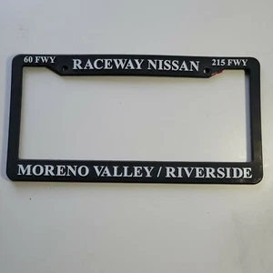 Raceway Nissan Moreno Valley Riverside California Black Plastic License Frame - Imagen 1 de 2