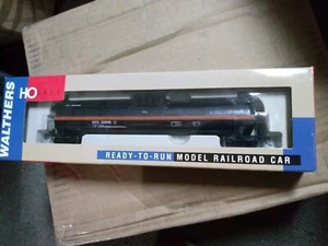WALTHERS #932-7304 Cities Service LPG Tank Car #32008 - Picture 1 of 4