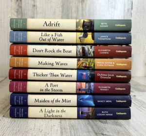 Menge 8 Mysteries of Martha's Vineyard Mystery Hardcover Bücher Belletristik Konvolut - Bild 1 von 5