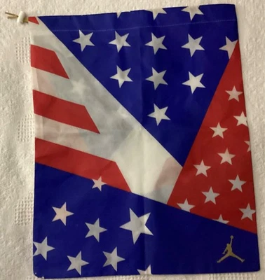 Bolso Zapato Air Jordan Dorado Hombre Cordón TopSide Diseño Bandera Rojo Blanco Azul Estrellas Foto 1 de 4