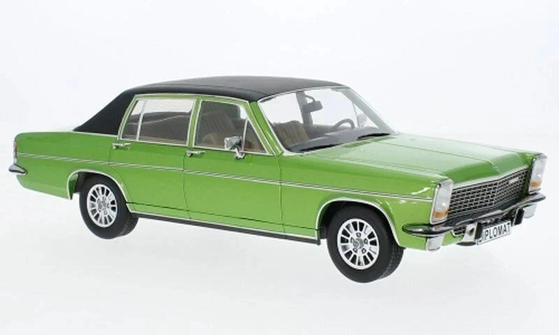 Литая модель автомобиля MCG масштаб 1:18 - 1972 Opel Diplomat B 5,4 л автоматическая, зеленая - Изображение 1 из 1