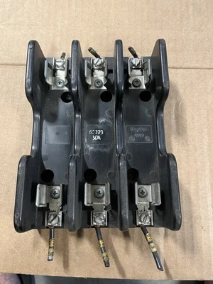 Portafusibles trifásico Taylor 60323 30A 600V Foto 1 de 3