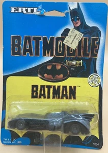 B-755 VINTAGE 1989 ERTL DIECAST BATMAN BATMOBILE MINT ON CARD  - Picture 1 of 4