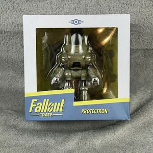 Fallout Loot Crate Exclusive Protectron Figure Figurine Sealed - Picture 1 of 8