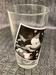 2 MICKEY MOUSE AND MINNIE MOUSE PINT TUMBLERS DRINKING GLASSES - Picture 1 of 11