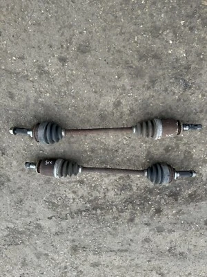 SUBARU SVX 3.3 BOXER EJE DE TRANSMISIÓN DELANTERO IZQUIERDO Y DERECHO (PAR) GENUINO 1991-1996 Foto 1 de 4