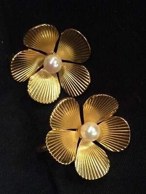 Винтажный Napier из чистого серебра, но золотистый цветок w/жемчуг зажим серьги надпись - Изображение 1 из 4