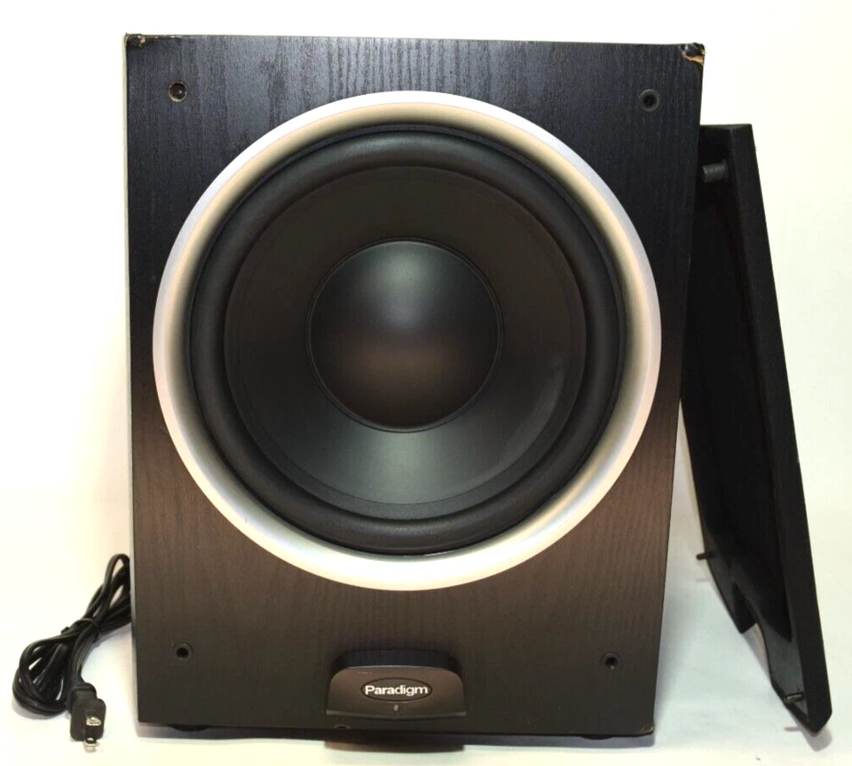 Subwoofer alimentado serie Paradigm PDR PDR-100 con cable de alimentación Foto 1 de 4