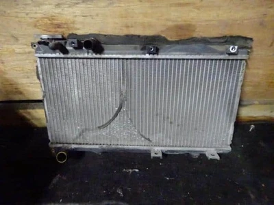 SUBARU Sambar 2000 GD-TV1 Radiator 45111TC030 [Used] [PA99660069] - Image 1 of 4