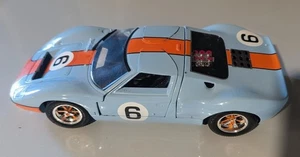 UNIVERSAL HOBBIES 1:18  1969 FORD GT40   - Picture 1 of 5