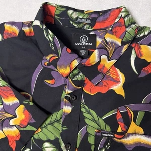 Volcom Men's Varkala Floral Woven Button Up SS Black Red Green Size Medium - Picture 1 of 8