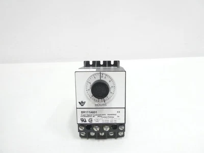 Eagle Signal BR111A601 Timer 0-5hours 120v-ac - Image 1 of 4
