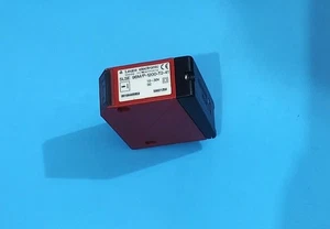 Ricevitore fascio luminoso singolo LEUZE Electronic SLSE 96M/P-1200-T2-41 - Foto 1 di 5