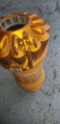 Soporte de filtro de recipiente de vacío vertical Dyson Ball Floor2 pieza separadora amarillo Foto 1 de 4