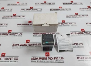 Fuji PXR4TCY1-1VM70 Temperature Controller 100-240VAC, 2010-05, A0F7222C - Picture 1 of 12