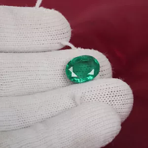 Lab-grown Faceted Zambian Green Emerald 6.025 Ct. Certified Oval Cut Gemstone - Picture 1 of 4