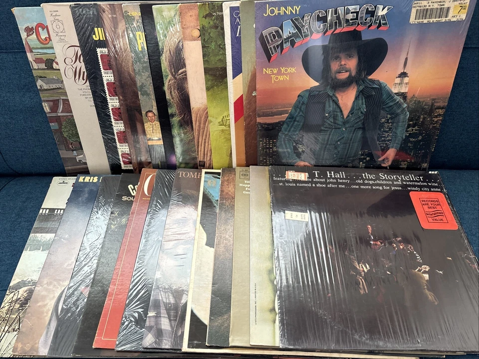 Lot of 24 Classic Country Albums Cash etc. All Original VG or Better - Image 1 of 4