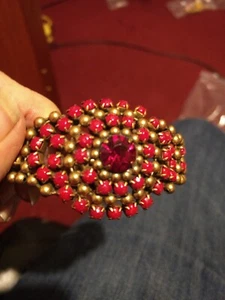 Vintage red cabochon and stone clamp bracelet - Picture 1 of 4