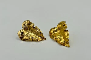 Simple Vintage Gold Tone Metal Leaf Leaves Shape Post Earrings - Picture 1 of 8