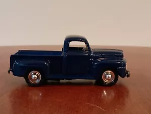 Maisto 1:36 1948 Ford Pickup - Picture 1 of 8