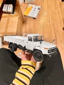 1:24 Scale Faw Flatbed Railing Truck White Diecast Models Car - Picture 1 of 18
