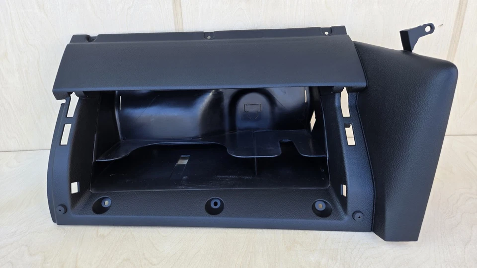 Nueva guantera genuina OEM VW MK4 Jetta Golf GTI GLI R32 Foto 1 de 4