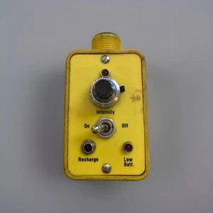 UE Systems WTG-2SP Warble Pipe Tone Generator - Picture 1 of 4