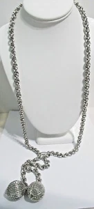COLLAR O CINTURÓN CADENA LARGA TONO PLATA PESADO CON GRANDES 'BOLAS' TEXTURIZADAS DE FANTASÍA - Imagen 1 de 3