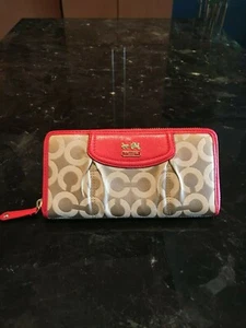 Women's Coach 46641 Madison Op Art Accordion Zip Wallet Light Khaki / Papaya NWT - Picture 1 of 12