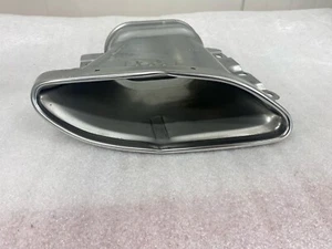 Tapicería de tubo trasero lateral derecho MERCEDES-BENZ S W223 A2234906001 - Imagen 1 de 6