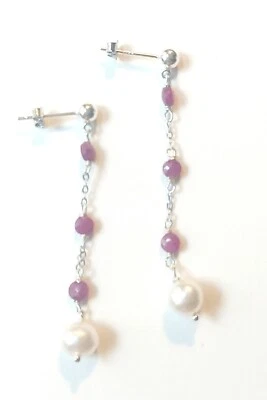 Orecchini in argento 925  con rubini naturali da 3 mm e perle di acqua dolce  - Immagine 1 di 4