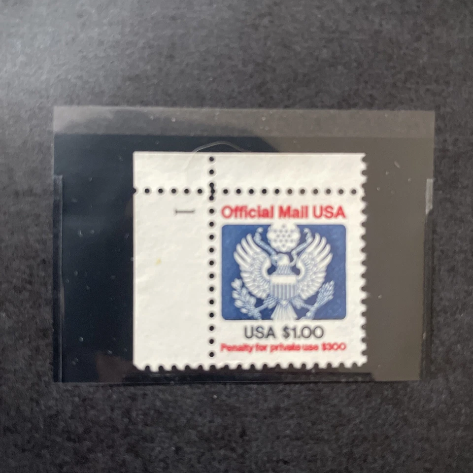 US. O132. $1.00,  Eagle Official Mail Stamp. Plate # Single Stamp. MNH. 1983 - Image 1 of 1