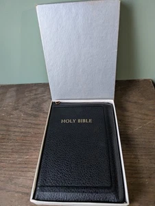 Vtg Brevier Bible Black KJ55Z Leatherette Zipper Binding Maps Red Edges - Picture 1 of 16