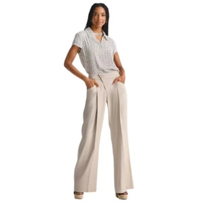 Pantalón beige CAbi para mujer 6 mezcla de lino acampanado cintura alta Foto 1 de 4