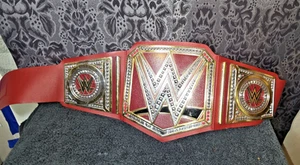 Mattel - Junge braun WWE Universal Champion Titel Gürtel - Bild 1 von 4