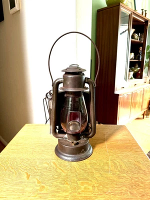 Antique Prisco Pony CB Bulls Eye Globe Lantern| Rayo Pony C.B. Bulls Eye Lantern - Image 1 of 4