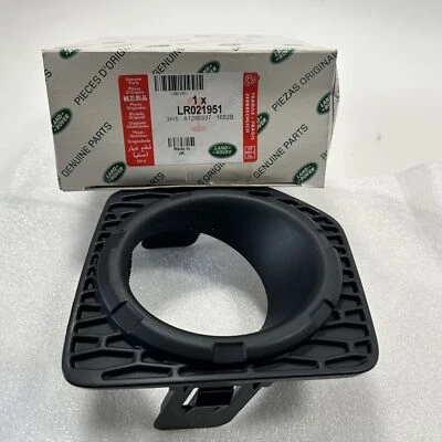 Land Rover Freelander 2 L359 2006+ Front Left Fog Light Trim Genuine LR021951 - Image 1 of 4