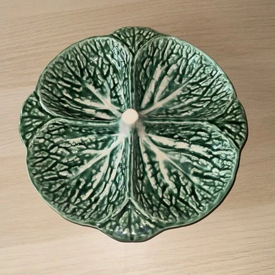 VINTAGE EMERALD GREEN CABBAGE LEAF 4 SECTION SERVING PLATTER - Image 1 of 4