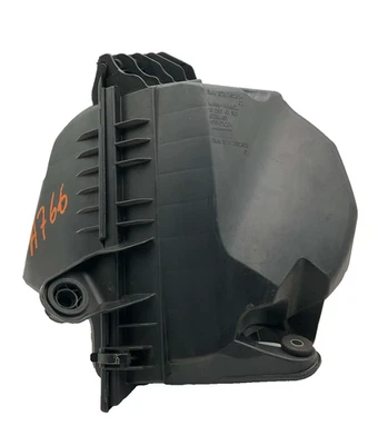 2012-2016 BMW 528i F10 Air Cleaner Box Housing 2.0L OEM 13717612014 - Image 1 of 4