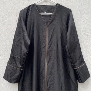 Kaftan Maxi Dress Womens Medium 46 Black Gold Piper Full Zip Embossed Robe Long - Picture 1 of 17