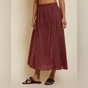 NATION LTD Los Angeles Petra burgunderroter Midirock mit angenähten Shorts Größe Small - Bild 1 von 9