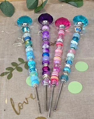 Estaca de jardim artesanal com miçangas, apanhador de sol, cobertura reflexiva, decoração de quintal  - Imagem 1 de 4