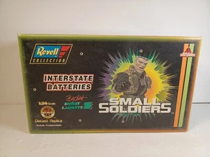 Revell 1998 BOBBY LABONTE 18 Small Soldiers Interstate Batteries 1:24 NASCAR - Picture 1 of 9