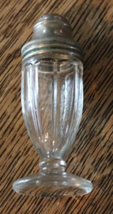 Hazel Atlas Clear Paneled Glass Salt or Pepper Shaker Original Metal Cap 3 3/4" - Picture 1 of 6